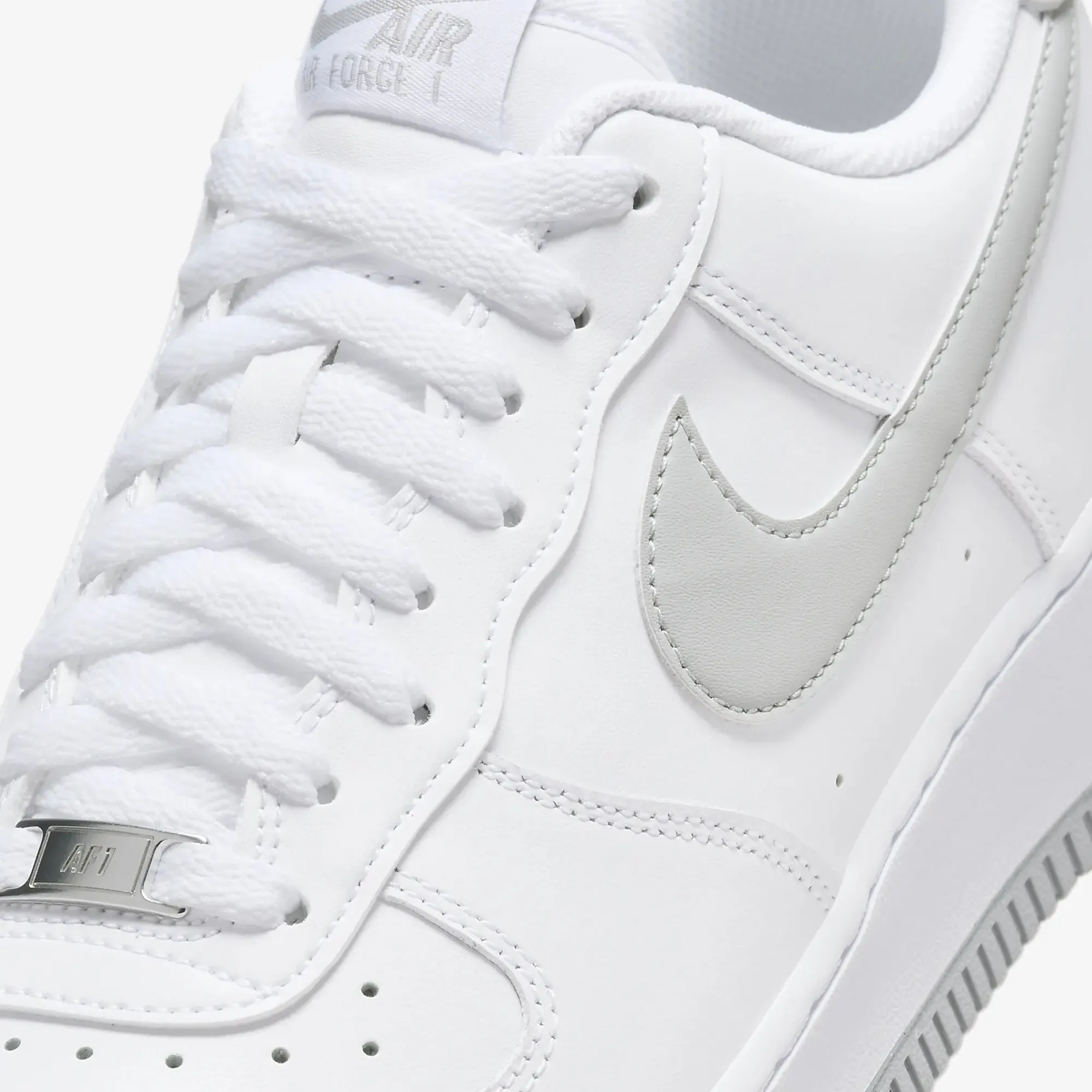 AIR FORCE 1 '07 'WHITE/LT SMOKE GREY-WHITE'