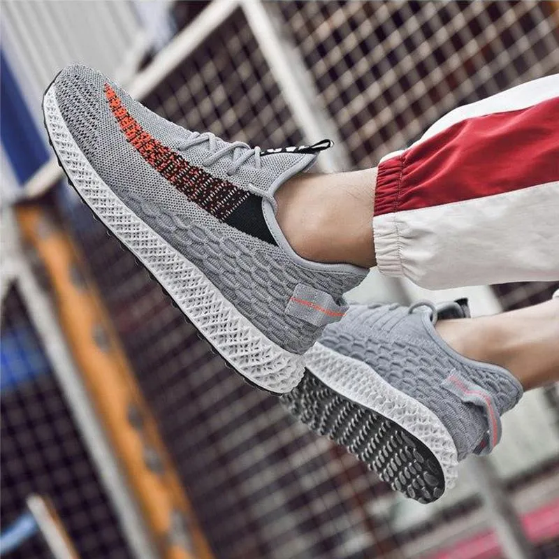 HEXA V6X Primeknit Sneakers