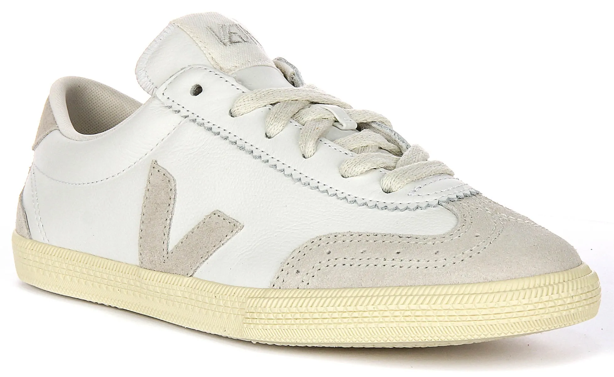 Veja Volley O. T. In Natural For Men