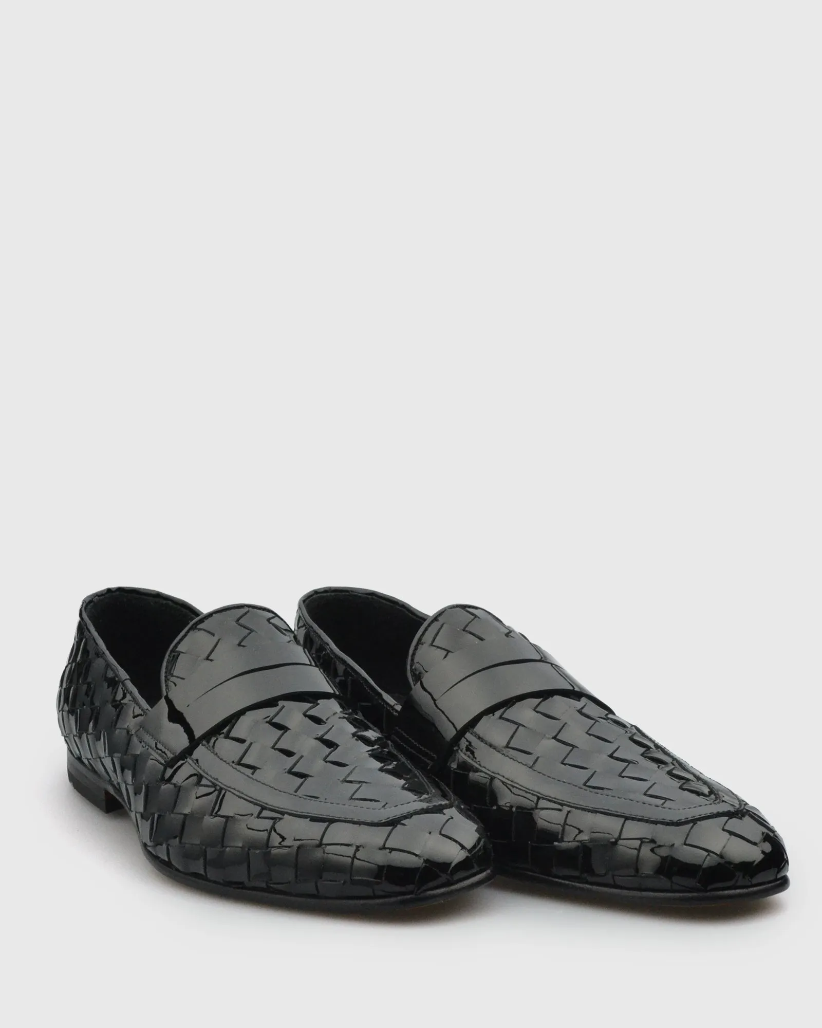 VINCENT & FRANKS VFS22-LO BLACK WOVEN PATENT LOAFER